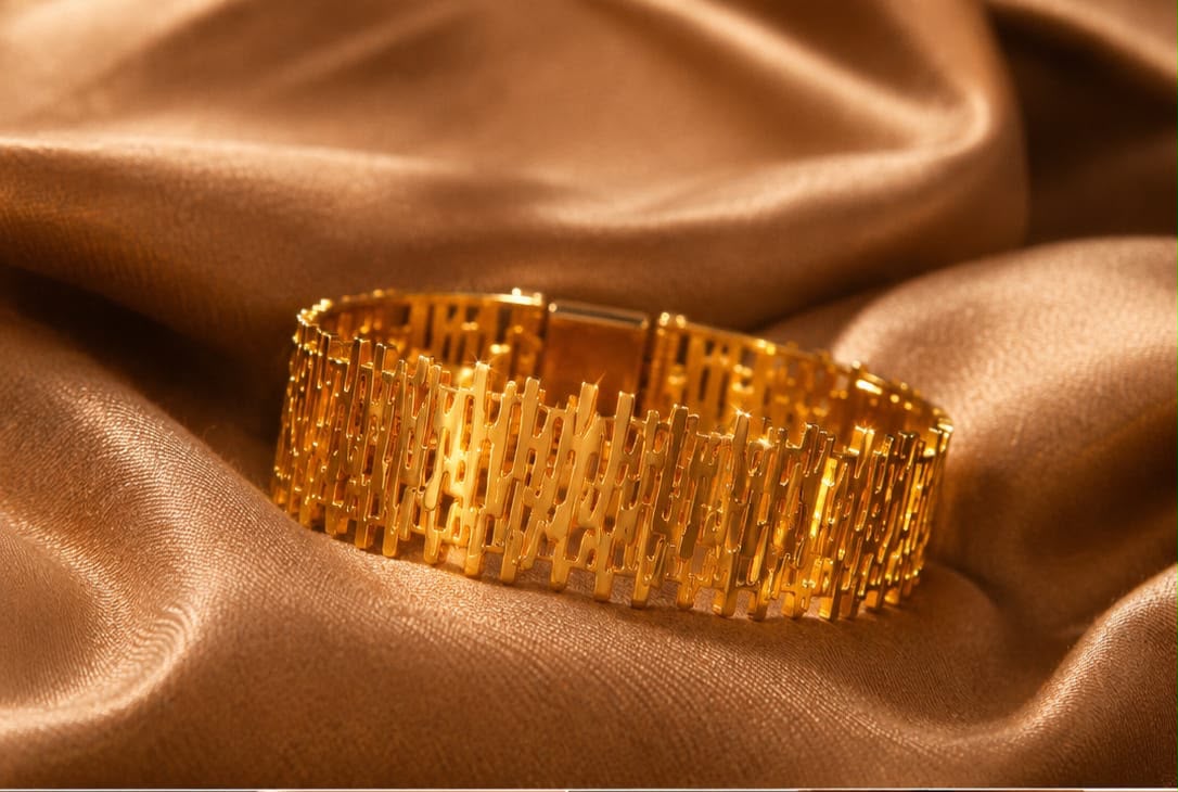 Messy Hand cuff